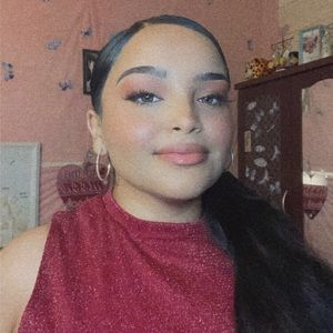 Meet your Posher, Ebony